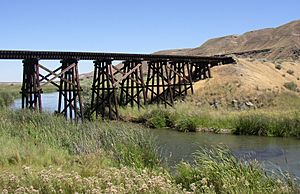 Crab-creek-saddle-mountains