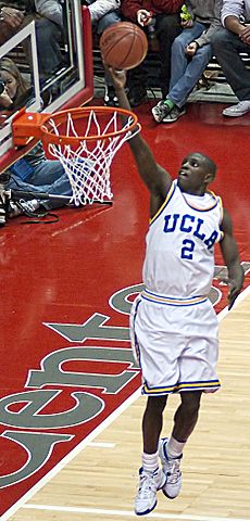 Darren-Collison-UCLA-vs-DePaul-12-13-08