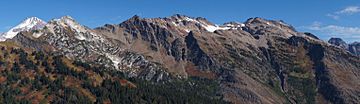 Kololo Peaks seen from PCT.jpg