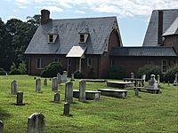 St Peter QMD back cemetery