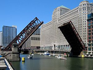 Wells Street Bridge 070512.jpg