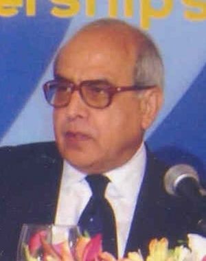 Farooq Leghari (cropped).jpg