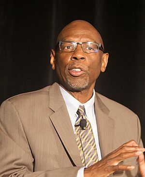 Geoffrey Canada.jpeg