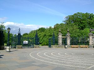 Glen Gates, Dunfermline