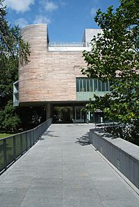 Glucksman3