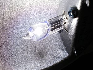 Halogen lamp operating