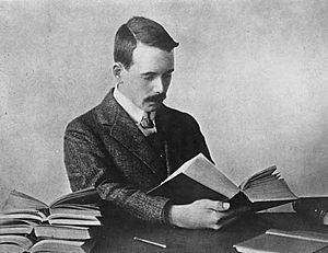 Henry Moseley (1887-1915).jpg