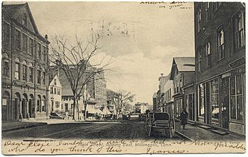 PostcardWillimanticCTMainStreetLookingEastCirca1906