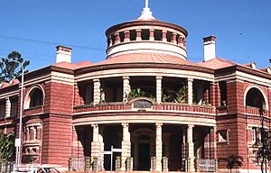 QueenslandBuilding0031.jpg