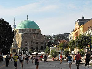 Szechenyi square new Pecs