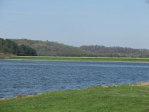 Tappan Lake (4539109179).jpg