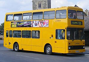 7625 - G625 BPH Arriva service 133 at Cliffe Church, Kent.(crop)