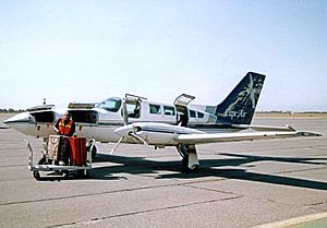 Cessna 402C N83PB Cape Air Nantucket MA 08.06.05R edited-2