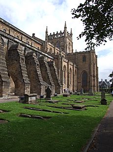 Dunfermline abbey side view