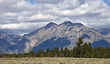 Eagles Rest Peak GTNP1.jpg