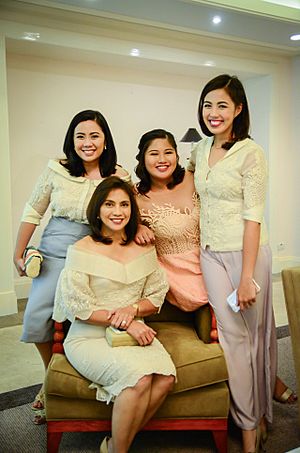 Leni Robredo's family July 2016