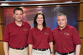 Soyuz TMA-19 crew.jpg