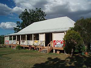 Bowen River Hotel, 2007.jpg