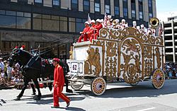 Circus-Parade white-bandwagon Jul09