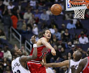 Joakim Noah rebound