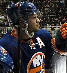 Kyle Okposo NYI 2 2011-02-11