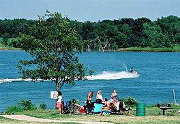 Longview Lake MO 4.JPG