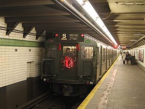NYC Subway R1 100