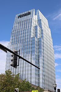 Pinnacle at Symphony Place.jpg