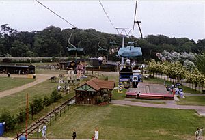 Pleasurewood Hills from the ski lift, 1990s - geograph.org.uk - 1461431.jpg