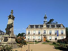 Saint-Yrieix-la-Perche - Mairie