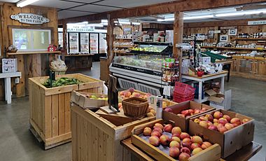 Sunnycrest Farm market