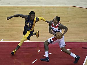 Victor Oladipo, Bradley Beal (26755779208)