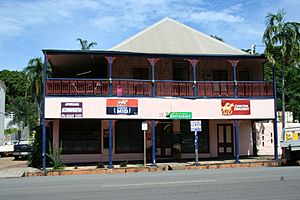 Motor Inn Motel (2010).jpg