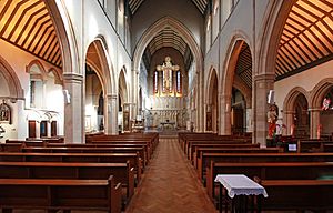 St Mary's, Cadogan Street Nave