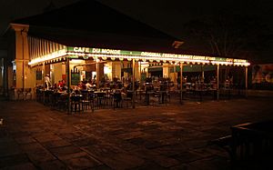 Cafe Du Monde2