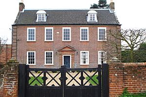 Hemblington Hall - geograph.org.uk - 1258294