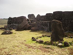 Ahu Vinapu 2