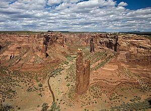 Canyon de Chelly Spider Rock