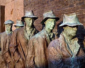 FDR-Memorial-The-Breadline-detail