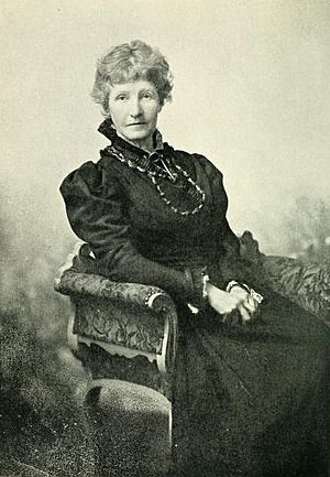 Helen Allingham, photograph.jpg