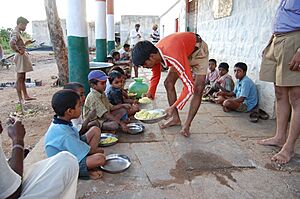 KtakaAndhraReliefByRss2009