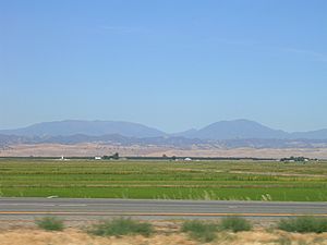 Northbound Interstate 5 California.jpg