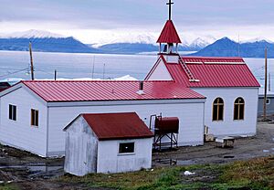 Pond Inlet Catholic Church 1997-08-12