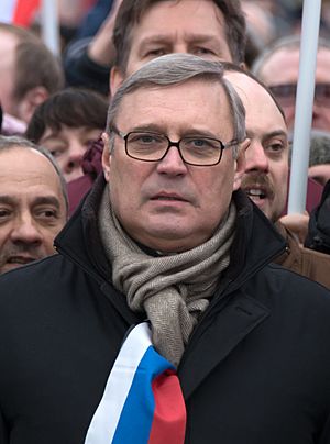 Boris Nemtsov's March (Mikhail Kasyanov) (cropped).jpg