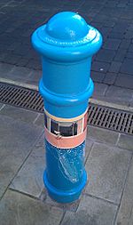 Painted Bollard, Winchester 01