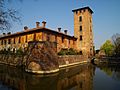 Peschiera Borromeo castello fossato