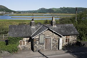 Traeth Mawr Tollhouse