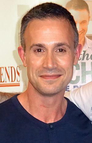 Freddie Prinze, Jr. (27600088526) (cropped).jpg