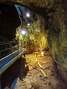 Grotte du Lazaret 2010.JPG