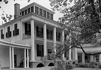 Hayes Manor 01.jpg